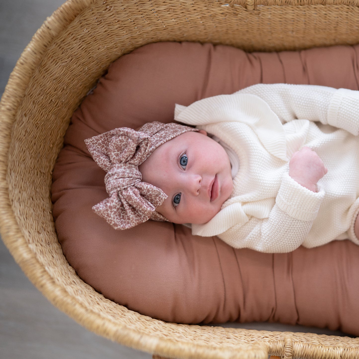 Vintage Floral Ribbed Baby Headband (Brown)