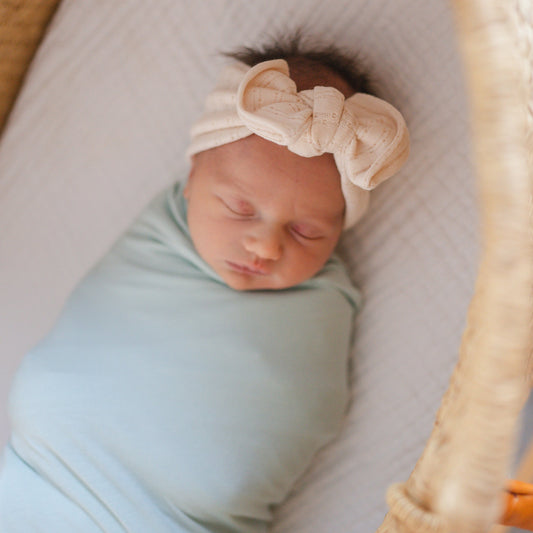 Pointelle Top Knot (Cream)