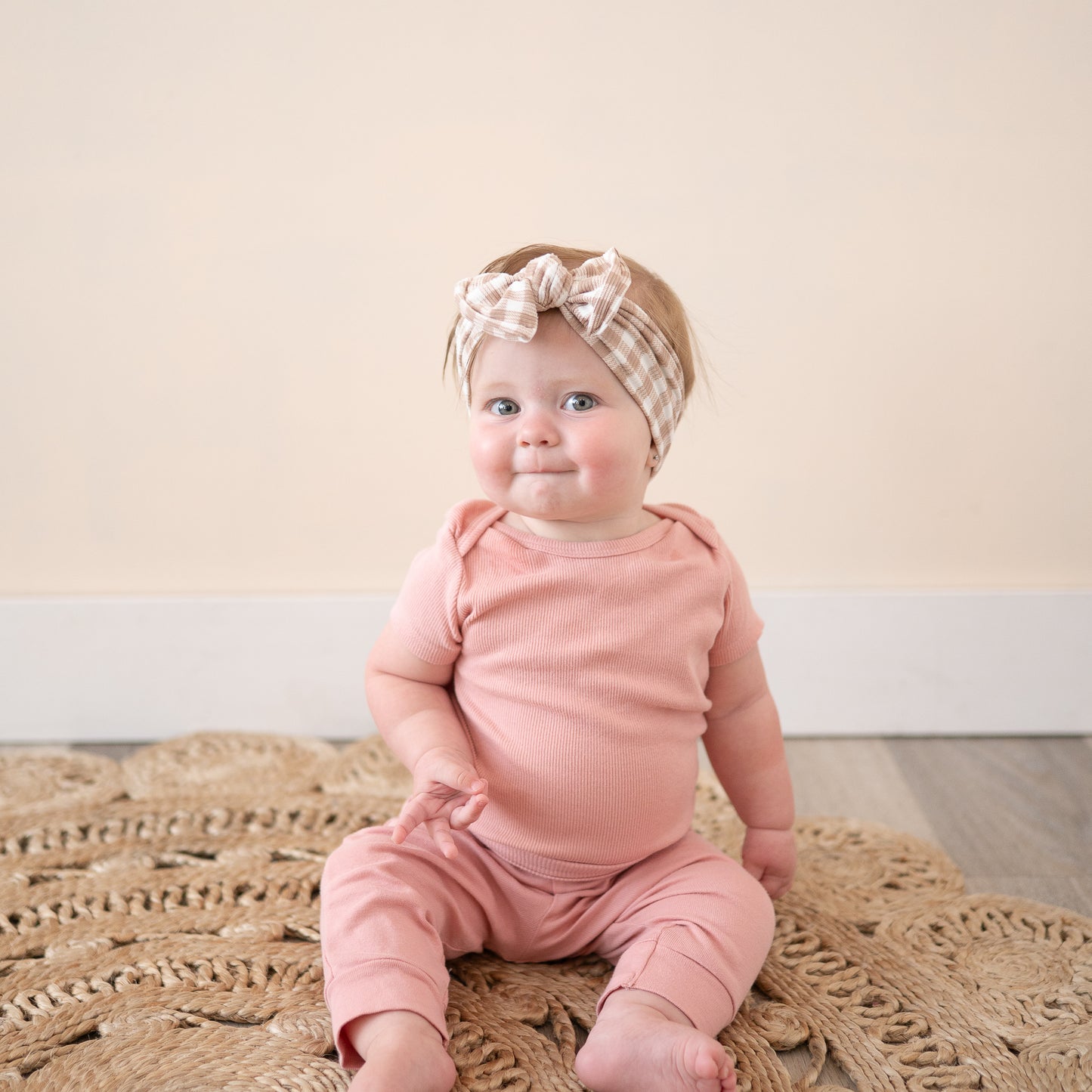 Gingham Ribbed Baby Headband (Taupe)