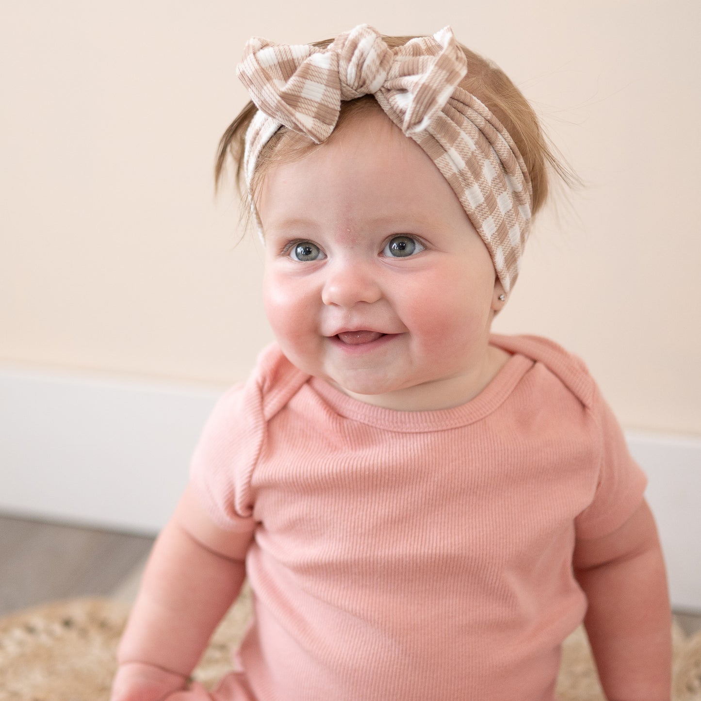 Gingham Ribbed Baby Headband (Taupe)