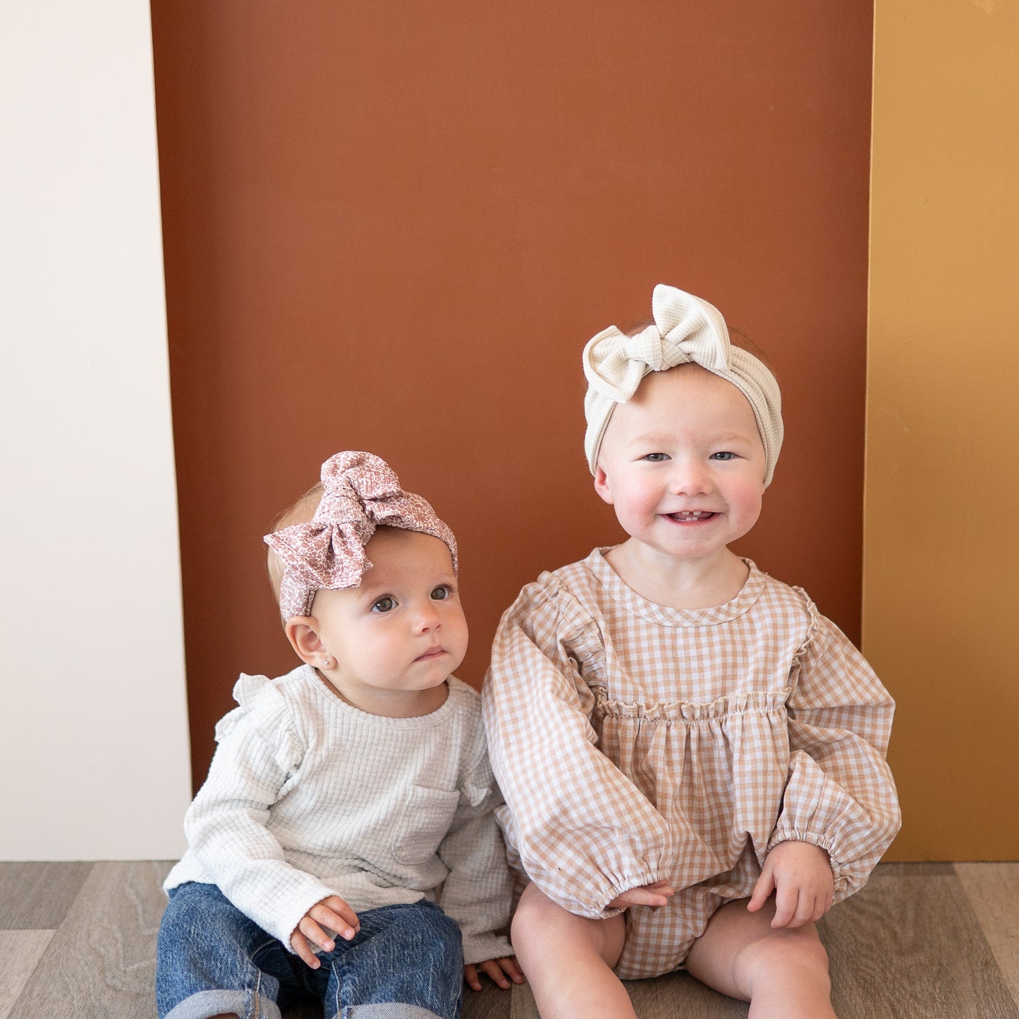 Vintage Floral Ribbed Baby Headband (Brown)