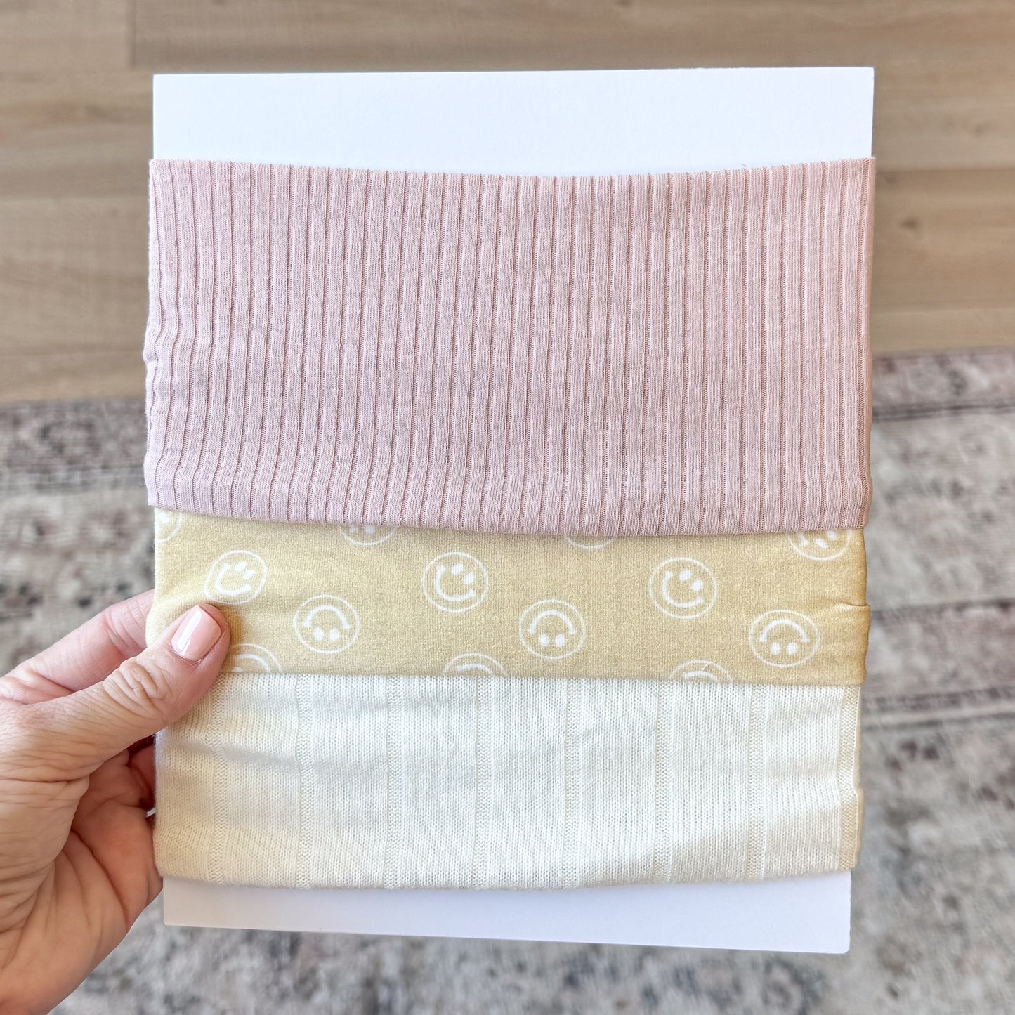 Golden Smilies | Neutral Baby Bow Bundle