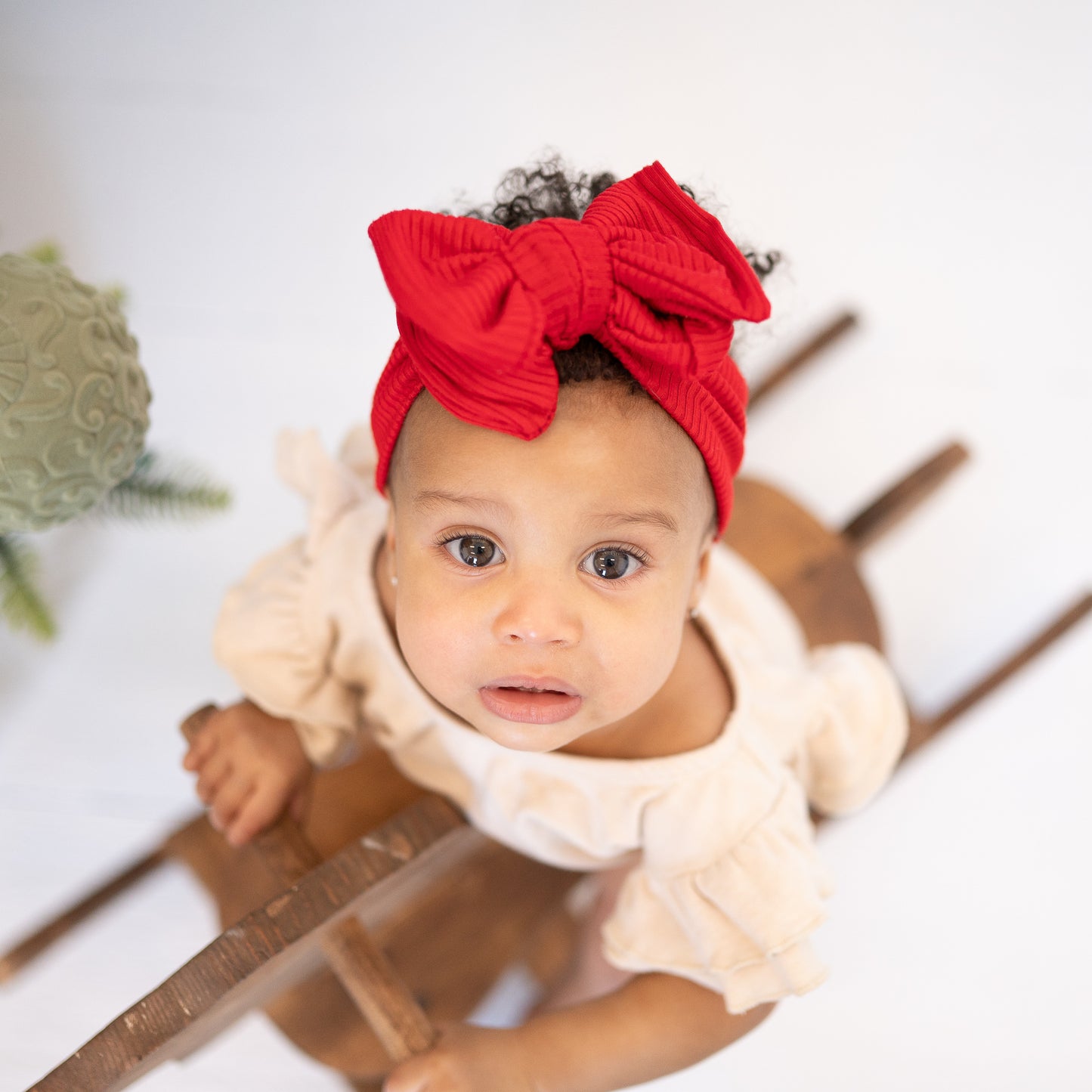 📸 Pictured: Red Ribbed Oversized Bow, Baby Size