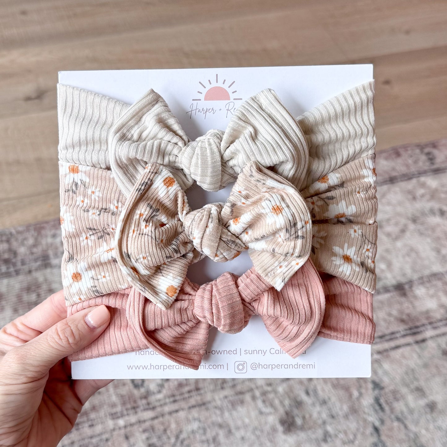 Neutral Daisies | Ribbed Baby Bow Bundle
