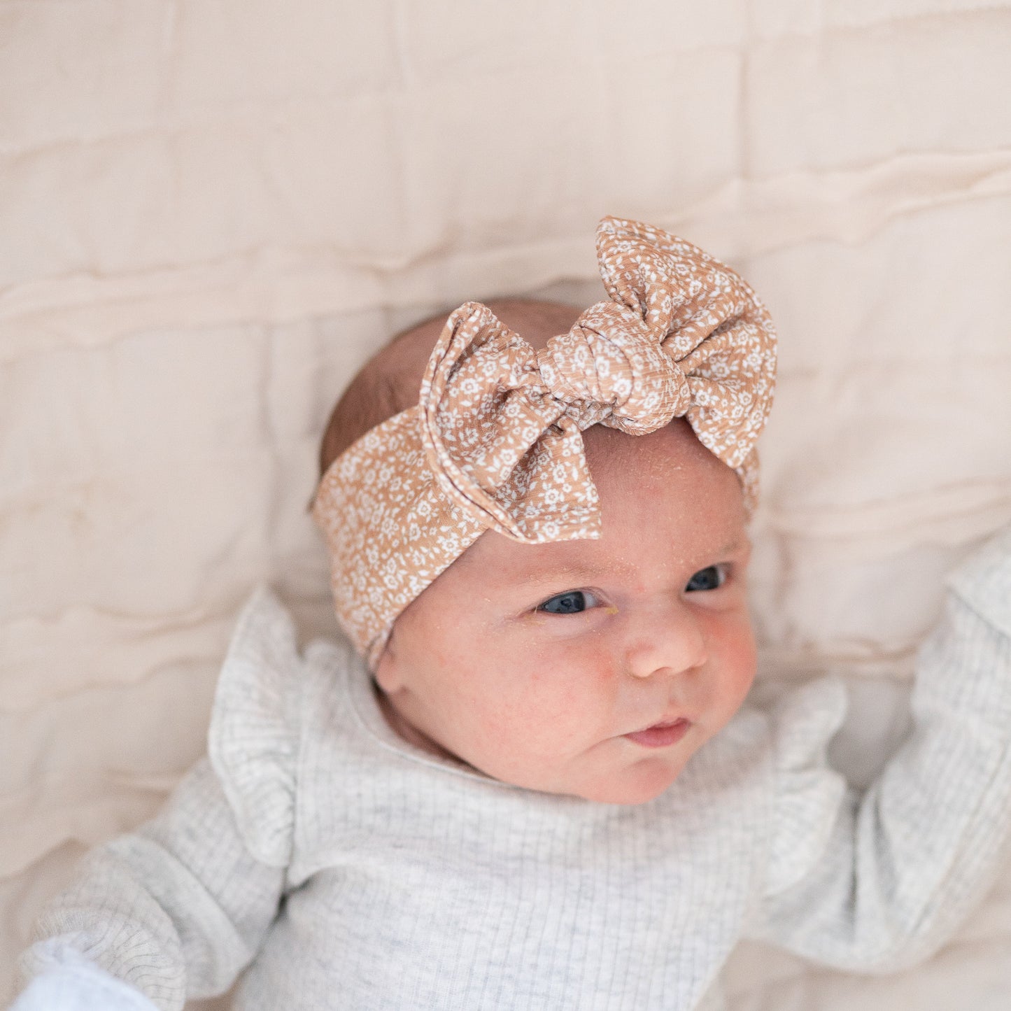 Vintage Floral Ribbed Baby Headband (Golden Brown)