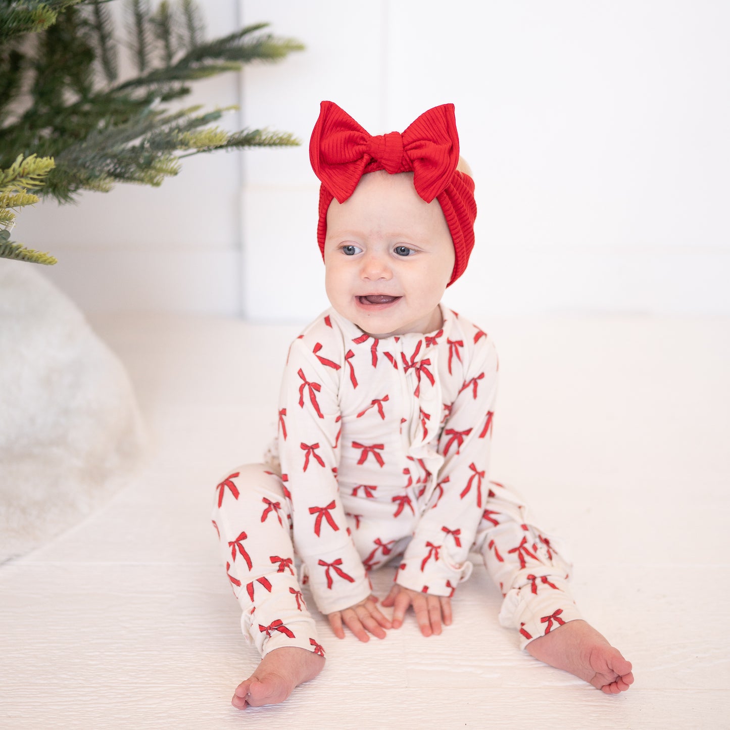 📸 Pictured: Red Ribbed Top Knot, Baby Size