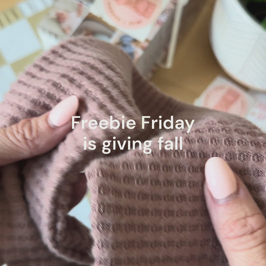 FREEBIE FRIDAY | Soft Honeycomb Top Knot (Mauve)